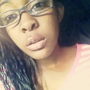 Meet your Posher, Brittney